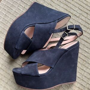 Schutz sandalia Salto Alto Nubuck Blue Sailfish color Kira size 6.5 sample shoe